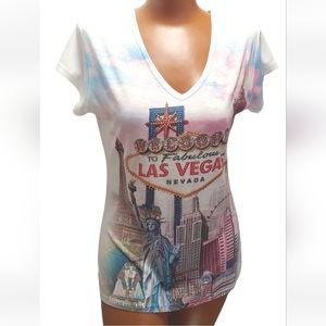 Sweet Gisele Pink Sky Las Vegas Hotel V-neck T-shirt Slim Fit Travel Woman Med